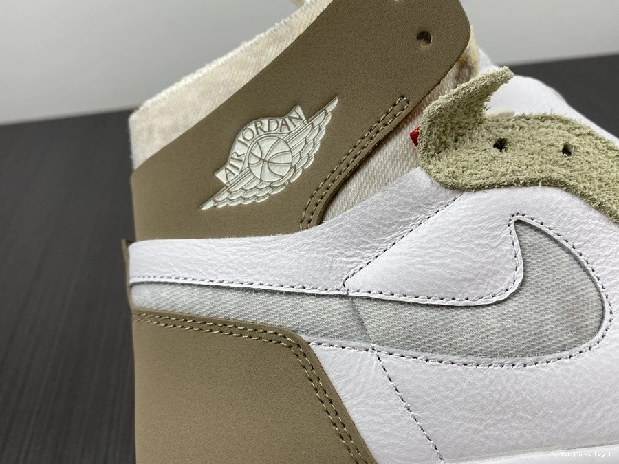 Zoom Aura 1 CMFT Jordan Olive Air CT0979-102 0129